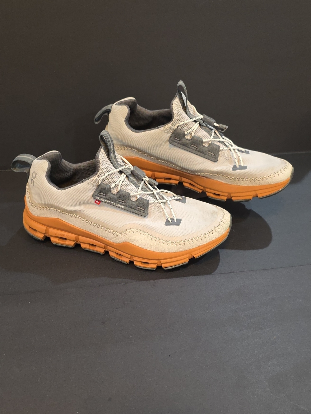 On Running Women's CloudAway Sneakers -Glacier Upper With Gray Size 9.5